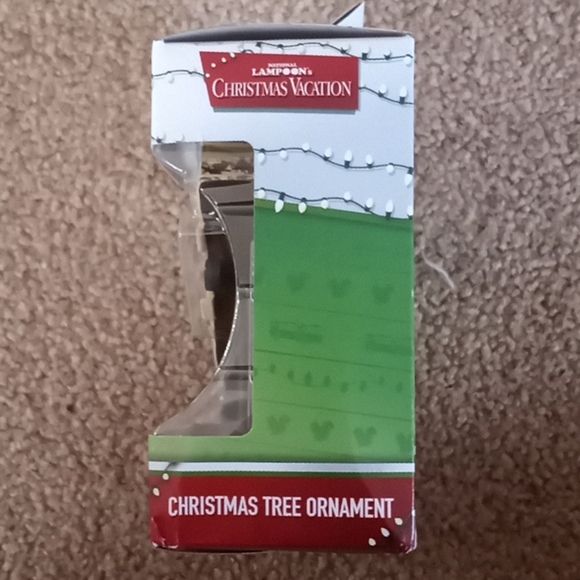 "Cousin Eddie's RV" Hallmark Ornament - Christmas Vacation - Out of Production! - Picture 4 of 5